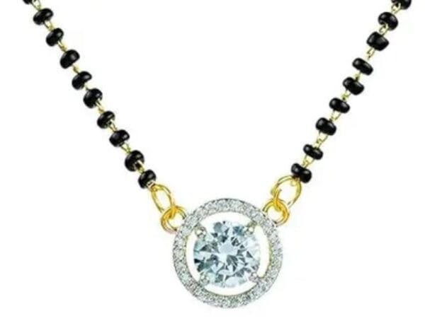 Small pendent solitaire mangalsutra