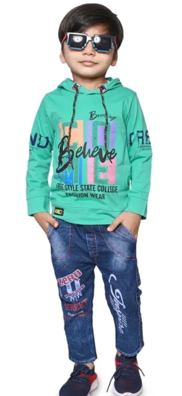 Top & Jeans Set green front